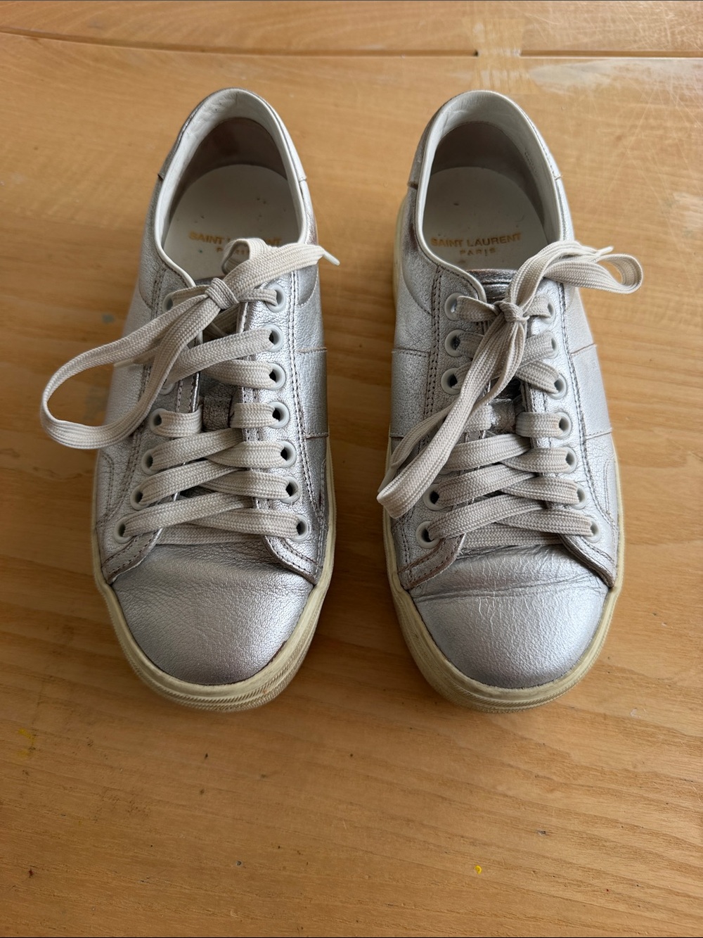 Saint Laurent Metallic Silver Low-Top Sneakers with Cream Laces
